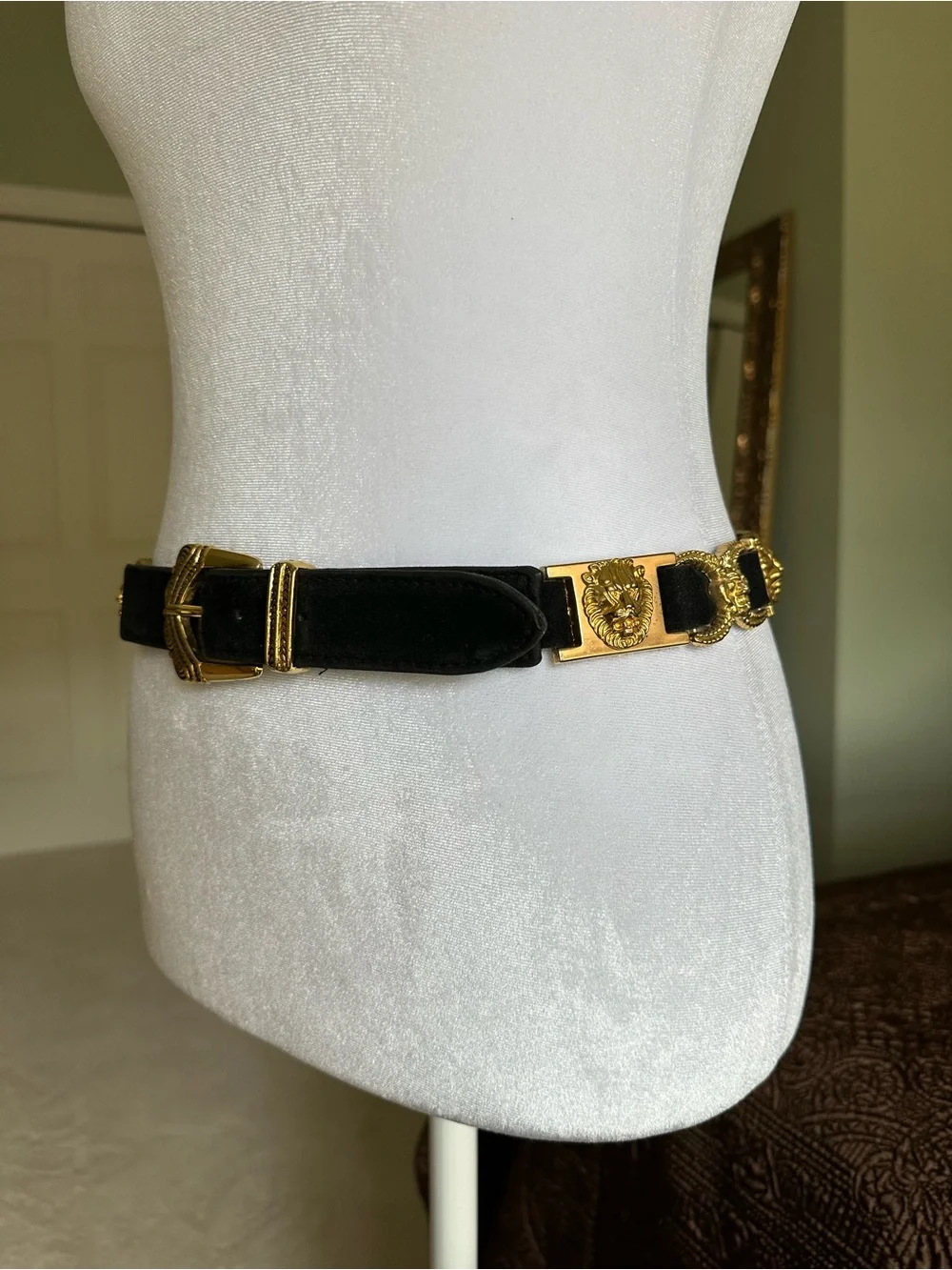 Dark Blue Velvet Belt with Ornate Gold Lion Accents